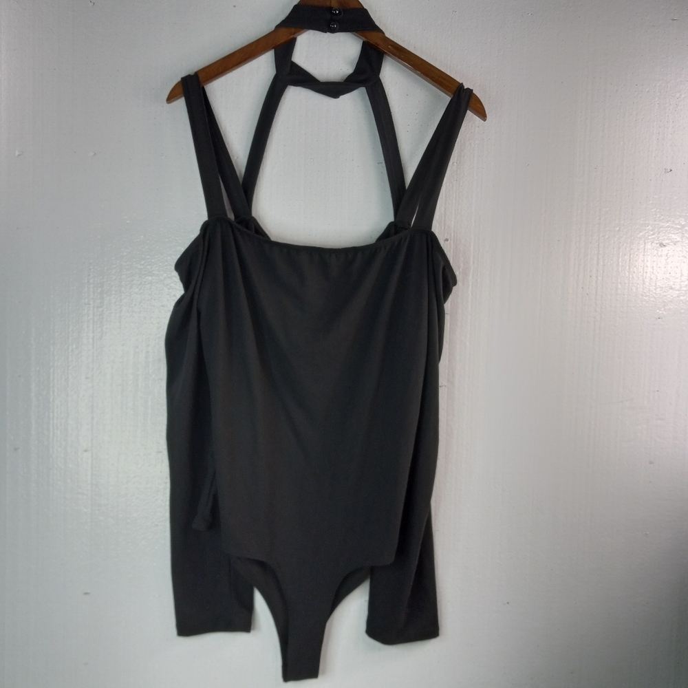 Day&Night 2X Long Sleeved Choker Strappy Cold Shoulder Body Suit in Black - Picture 4 of 15